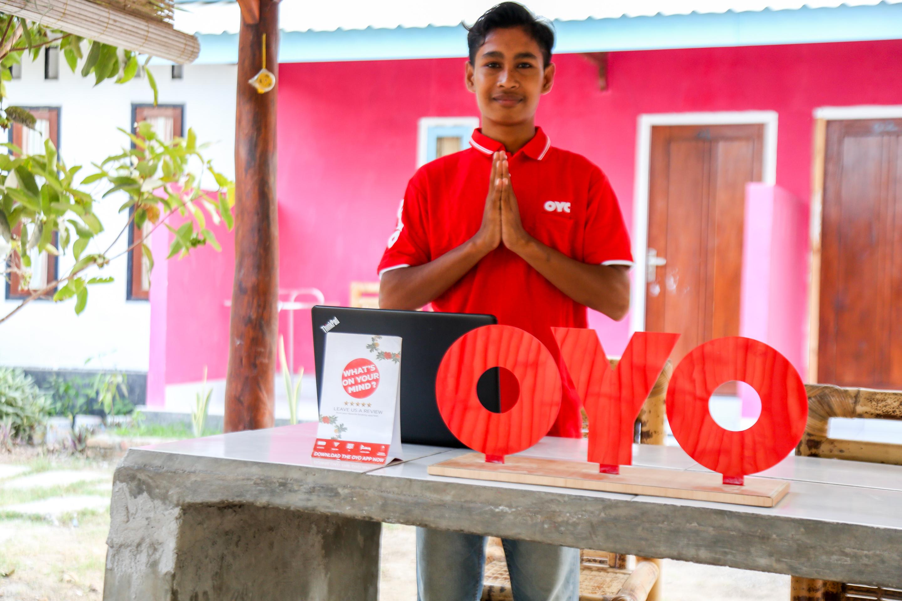 Oyo 1662 Zury Homestay Kuta  Bagian luar foto