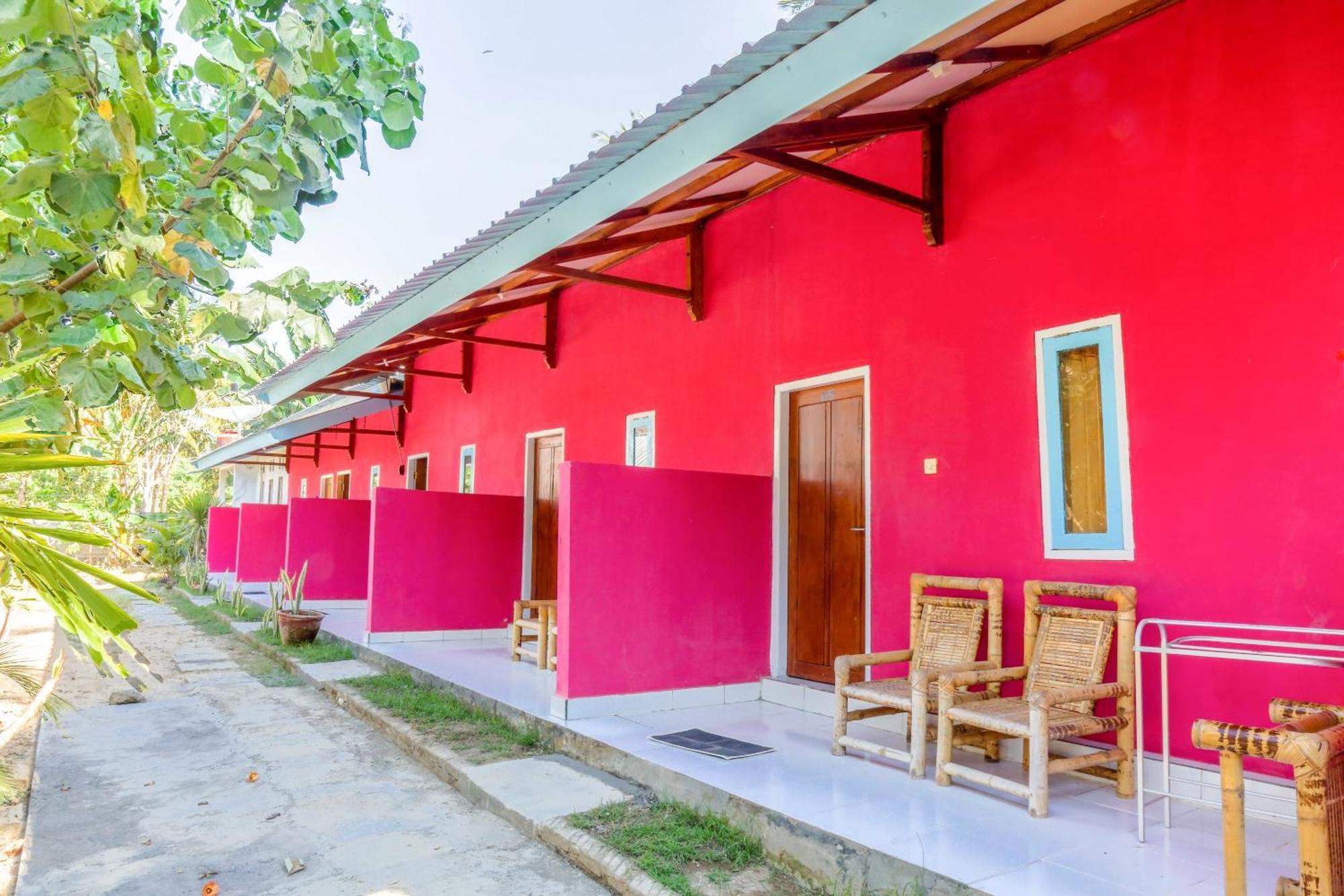 Oyo 1662 Zury Homestay Kuta  Bagian luar foto