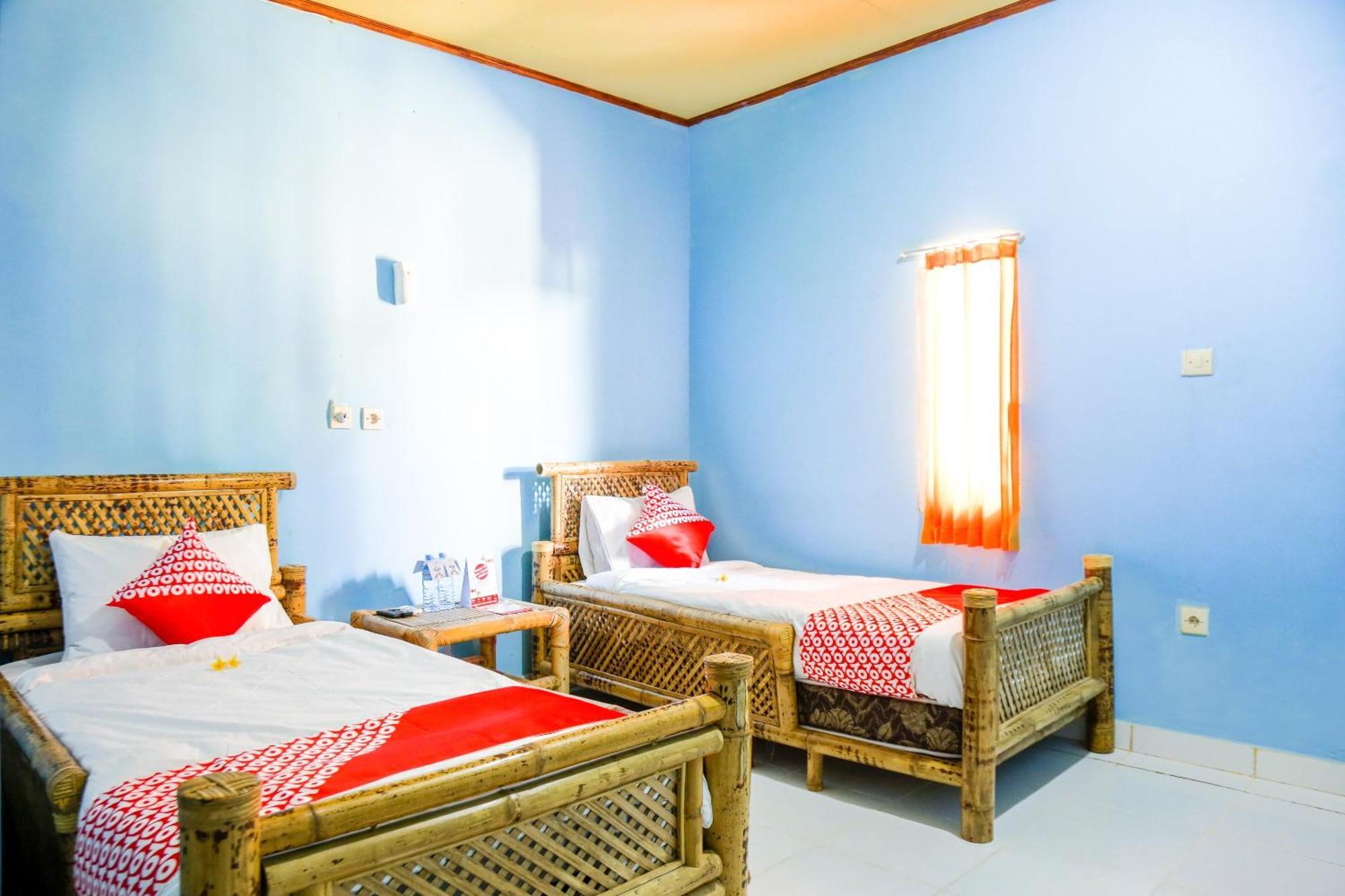 Oyo 1662 Zury Homestay Kuta  Bagian luar foto