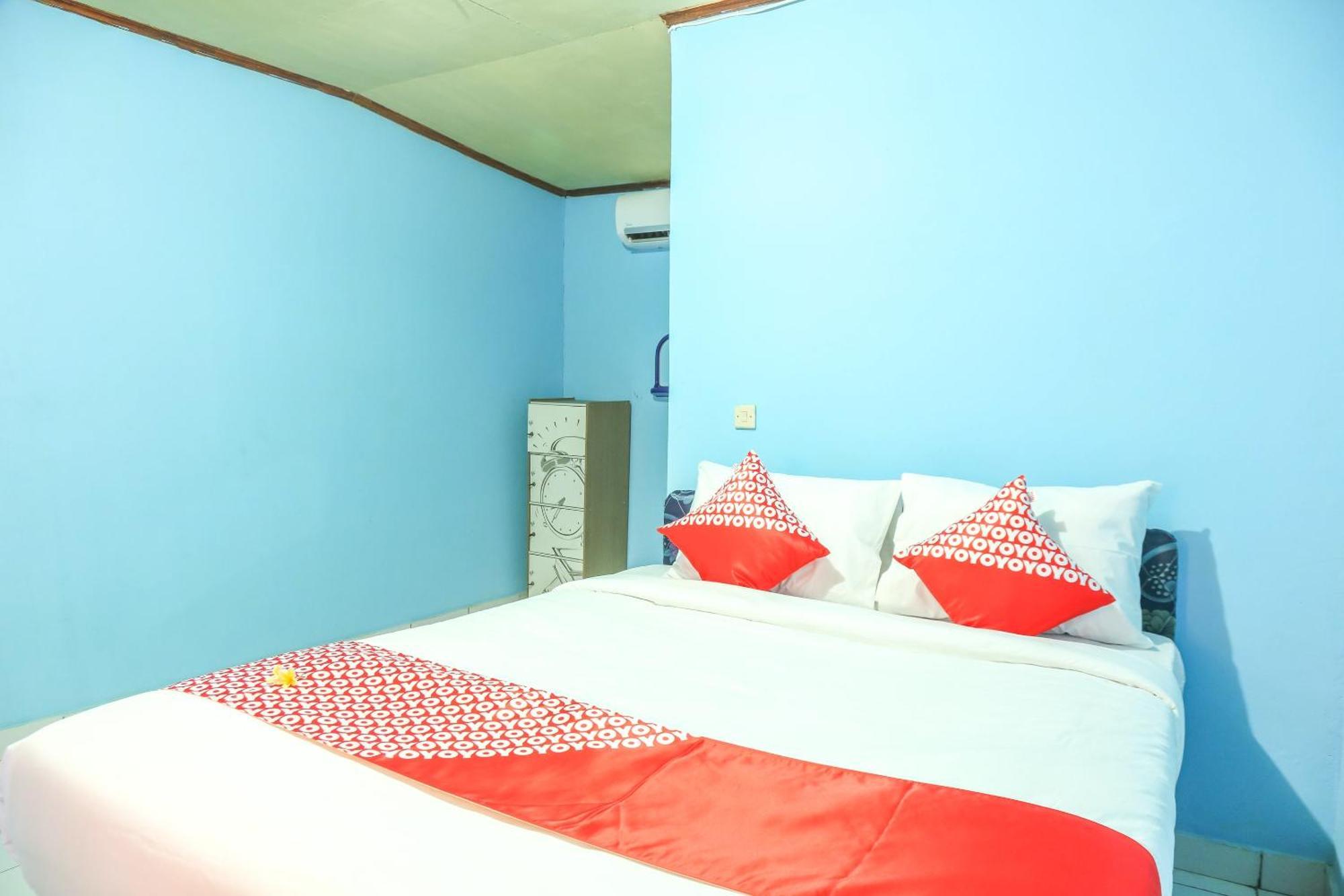 Oyo 1662 Zury Homestay Kuta  Bagian luar foto